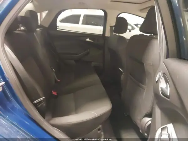 1FADP3H28JL227396 2018 FORD FOCUS - Image 8
