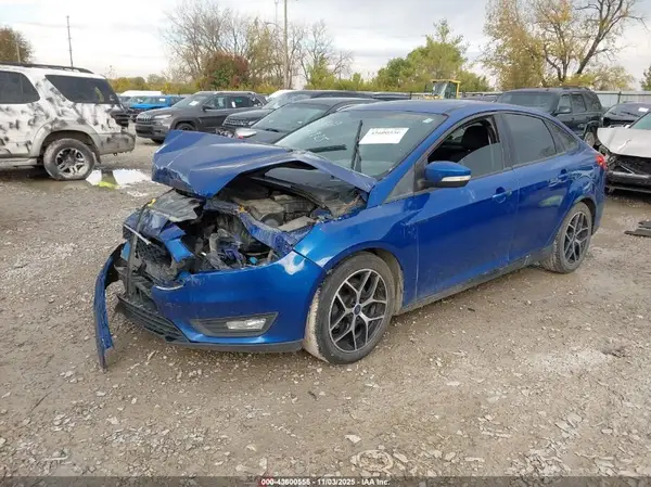 1FADP3H28JL240469 2018 FORD FOCUS - Image 2