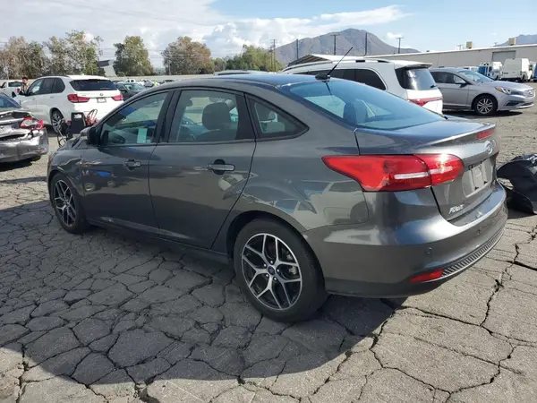 1FADP3H28JL270586 2018 FORD FOCUS - Image 2