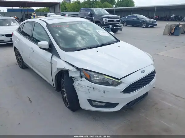 1FADP3H28JL293298 2018 FORD FOCUS - Image 1
