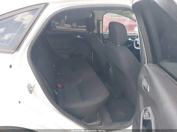 1FADP3H28JL293298 2018 FORD FOCUS - Image 8
