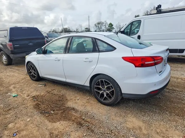 1FADP3H29HL202033 2017 FORD FOCUS - Image 2