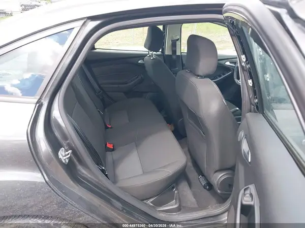1FADP3H29HL204137 2017 FORD FOCUS - Image 8