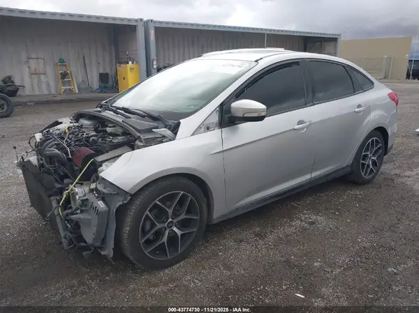 1FADP3H29HL206521 2017 FORD FOCUS - Image 2