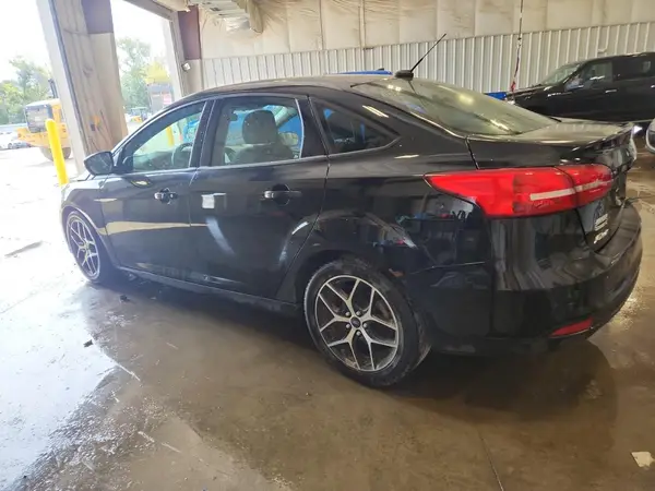 1FADP3H29HL210987 2017 FORD FOCUS - Image 2