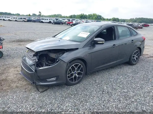1FADP3H29HL225375 2017 FORD FOCUS - Image 2