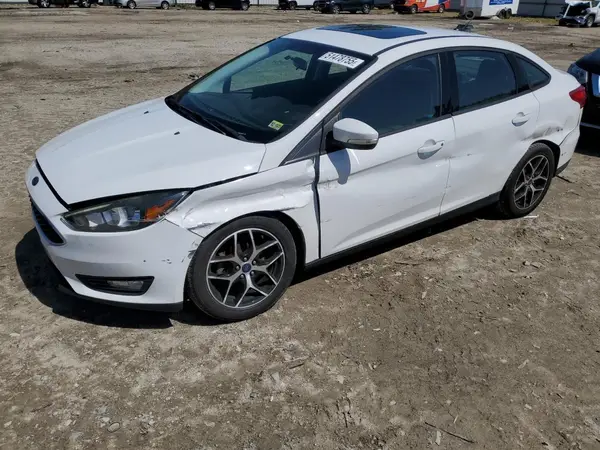 1FADP3H29HL242371 2017 FORD FOCUS - Image 1