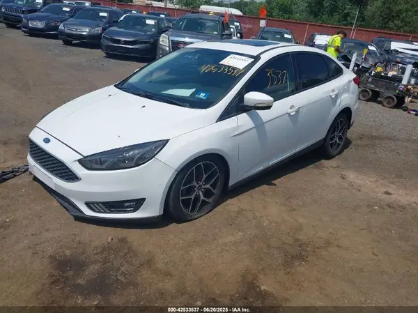 1FADP3H29HL287388 2017 FORD FOCUS - Image 2