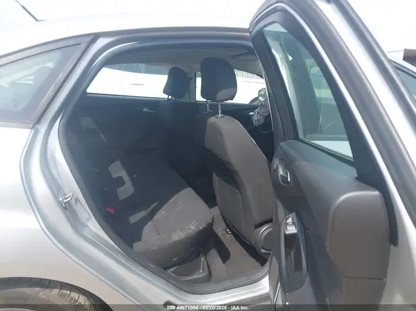 1FADP3H29HL317635 2017 FORD FOCUS - Image 8