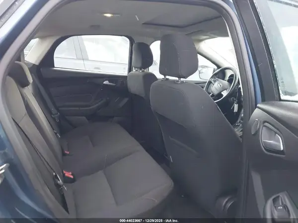 1FADP3H29JL221588 2018 FORD FOCUS - Image 8