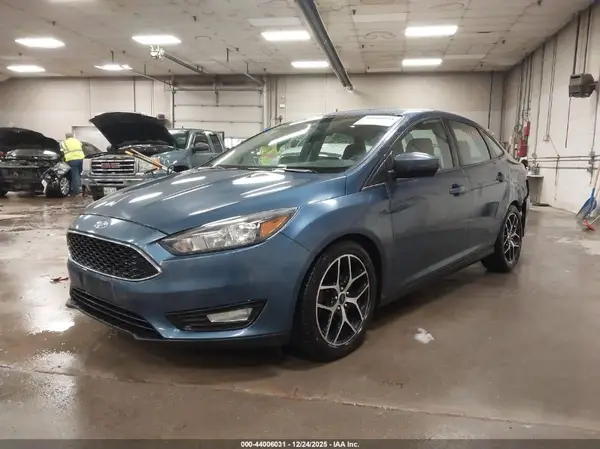 1FADP3H29JL290877 2018 FORD FOCUS - Image 2