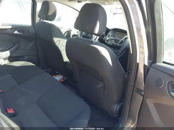 1FADP3H2XHL257512 2017 FORD FOCUS - Image 8