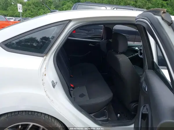 1FADP3H2XHL290249 2017 FORD FOCUS - Image 8