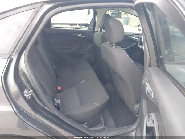 1FADP3H2XHL299341 2017 FORD FOCUS - Image 8