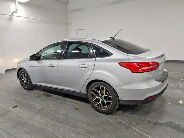 1FADP3H2XHL316493 2017 FORD FOCUS - Image 2