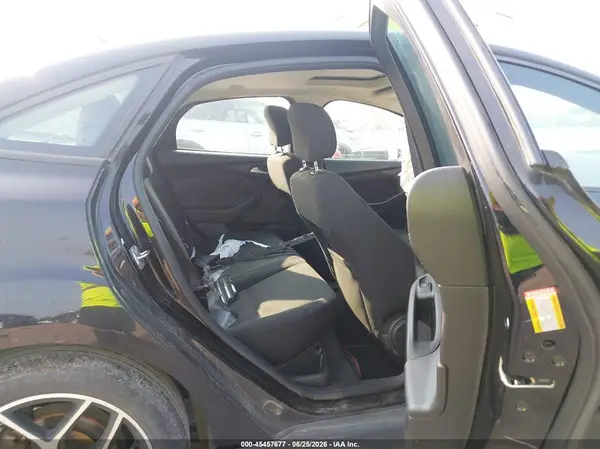 1FADP3H2XHL332449 2017 FORD FOCUS - Image 8