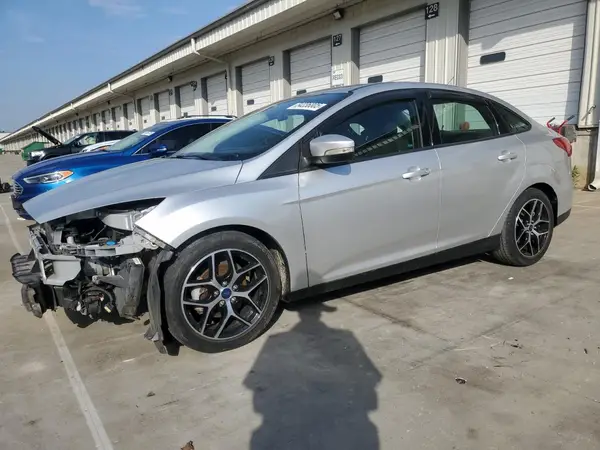 1FADP3H2XHL336467 2017 FORD FOCUS - Image 1