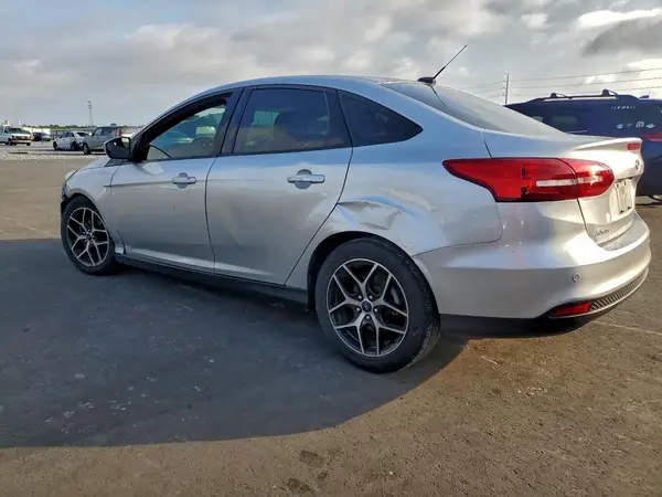 1FADP3H2XHL337909 2017 FORD FOCUS - Image 2