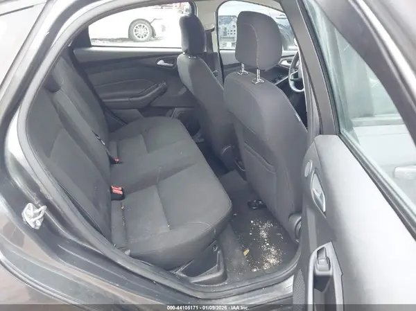 1FADP3H2XJL227772 2018 FORD FOCUS - Image 8