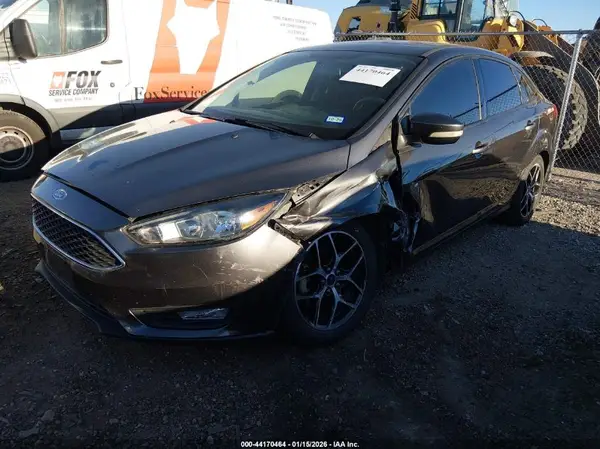 1FADP3H2XJL258889 2018 FORD FOCUS - Image 2