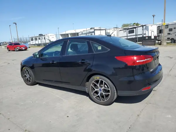 1FADP3H2XJL261176 2018 FORD FOCUS - Image 2