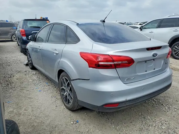 1FADP3H2XJL286742 2018 FORD FOCUS - Image 2