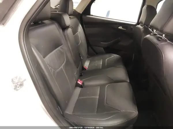 1FADP3J20HL200682 2017 FORD FOCUS - Image 8