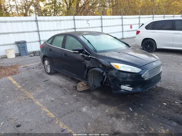 1FADP3J20HL238557 2017 FORD FOCUS - Image 1