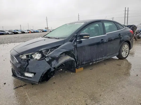 1FADP3J20HL238591 2017 FORD FOCUS - Image 1