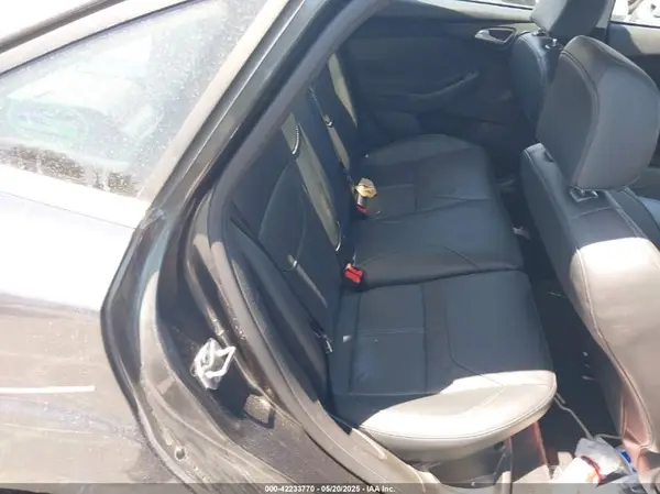 1FADP3J20HL245542 2017 FORD FOCUS - Image 8