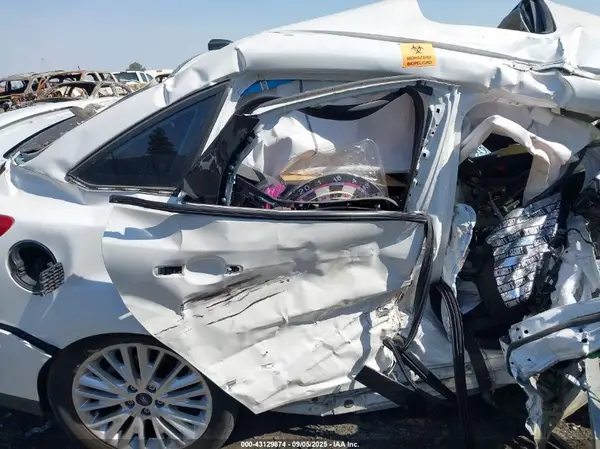 1FADP3J20HL260591 2017 FORD FOCUS - Image 8