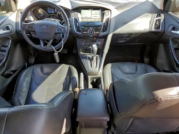 1FADP3J20HL284065 2017 FORD FOCUS - Image 8