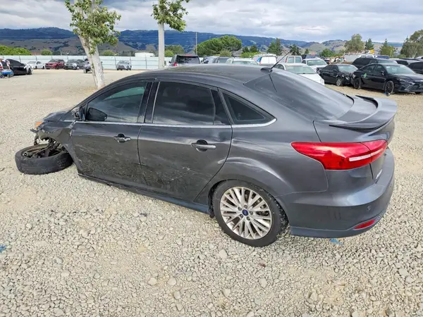 1FADP3J20HL287743 2017 FORD FOCUS - Image 2