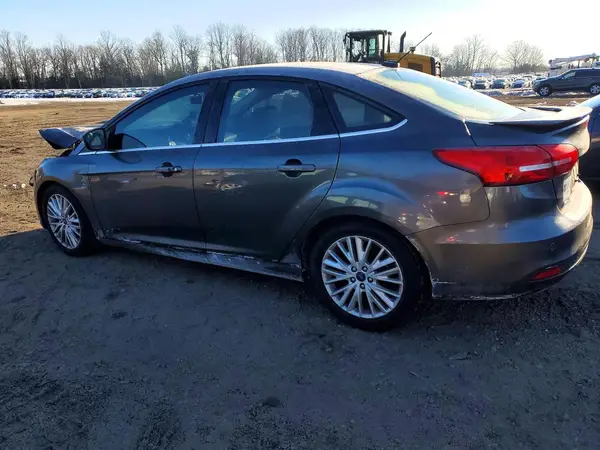 1FADP3J20JL202163 2018 FORD FOCUS - Image 2
