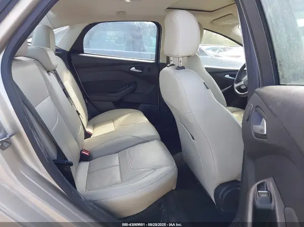 1FADP3J20JL253064 2018 FORD FOCUS - Image 8