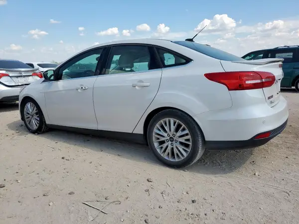 1FADP3J20JL261827 2018 FORD FOCUS - Image 2