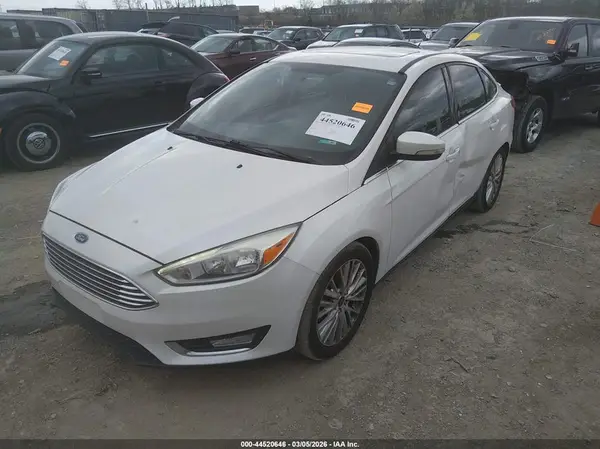 1FADP3J20JL272066 2018 FORD FOCUS - Image 2