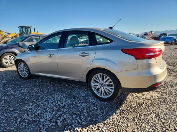 1FADP3J20JL279387 2018 FORD FOCUS - Image 2