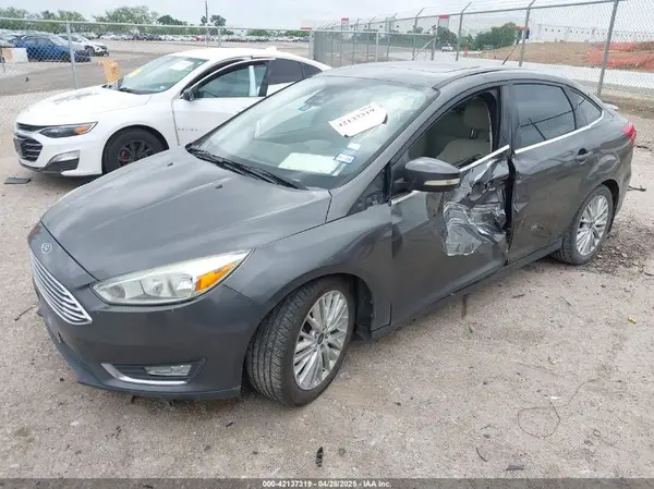 1FADP3J21GL260145 2016 FORD FOCUS - Image 2