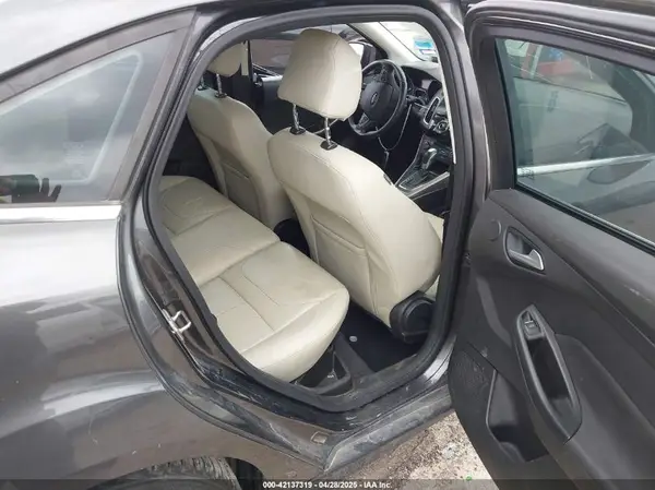 1FADP3J21GL260145 2016 FORD FOCUS - Image 8