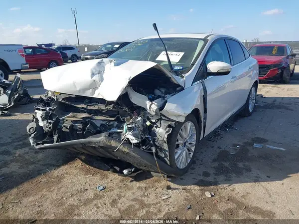 1FADP3J21GL274689 2016 FORD FOCUS - Image 2