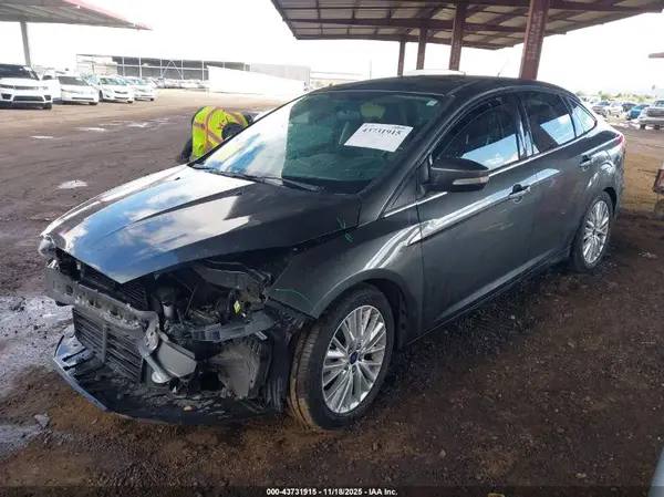 1FADP3J21GL362772 2016 FORD FOCUS - Image 2