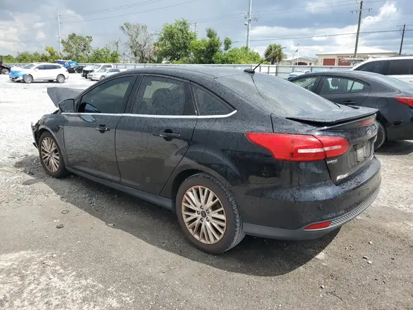 1FADP3J21HL207060 2017 FORD FOCUS - Image 2