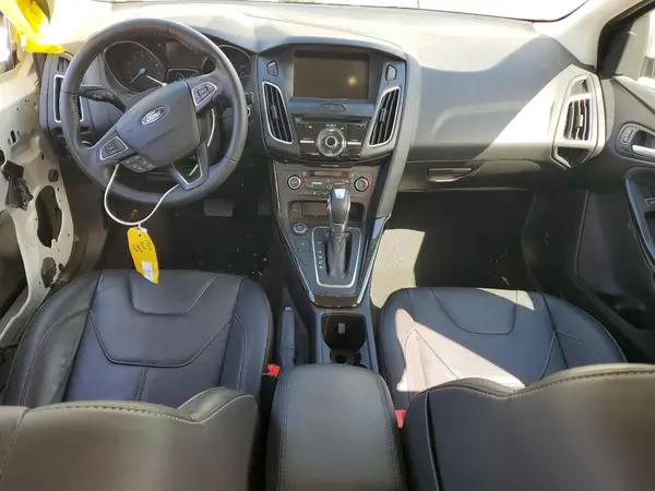 1FADP3J21HL227714 2017 FORD FOCUS - Image 8