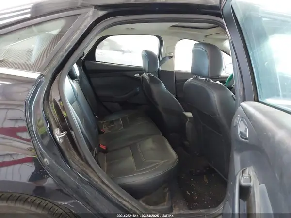 1FADP3J21HL228331 2017 FORD FOCUS - Image 8