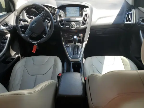 1FADP3J21HL238244 2017 FORD FOCUS - Image 8