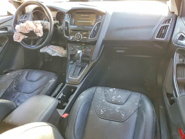 1FADP3J21HL257991 2017 FORD FOCUS - Image 8