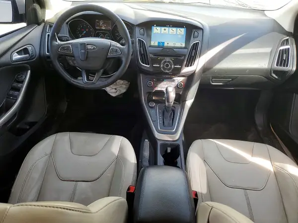 1FADP3J21HL264987 2017 FORD FOCUS - Image 8