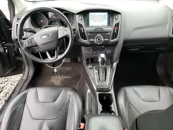 1FADP3J21HL279828 2017 FORD FOCUS - Image 8