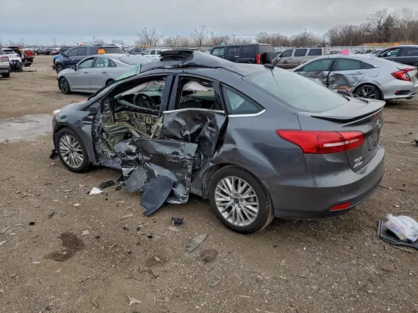 1FADP3J21JL202561 2018 FORD FOCUS - Image 2